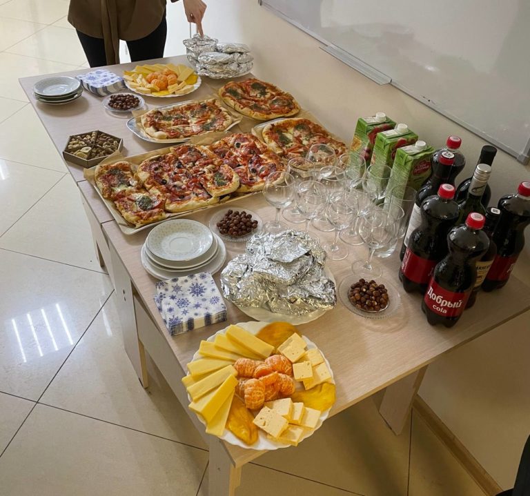 Празднуем дни рождения сотрудников