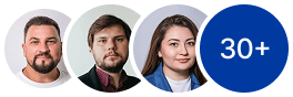 Три сотрудника на фотографии с надписью '30+'.