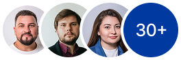 Три сотрудника на фотографии с надписью '30+'.